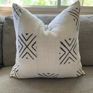loomgoods linen pillow cover
